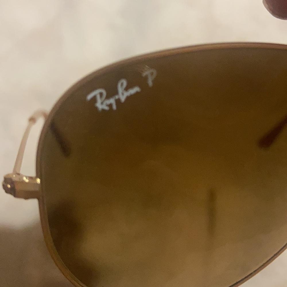 Ray ban polarized avatar sunglasses barely used - Picture 5 of 9